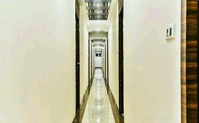 Hotel Palace Residency Mumbai 2*